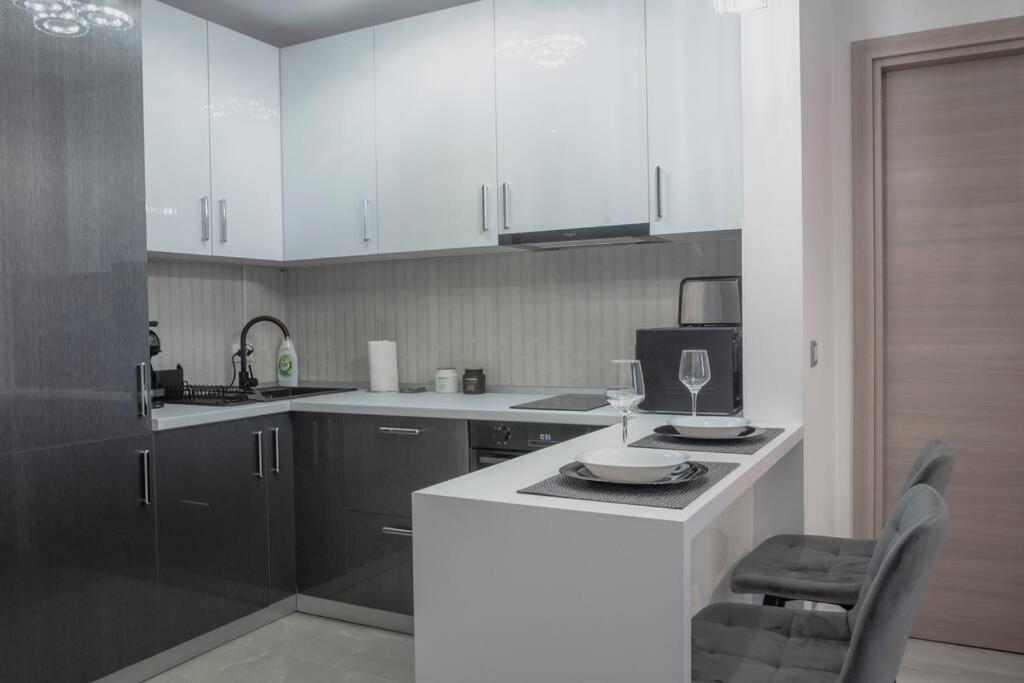 Luxury 2 Bedroom Apartment 布加勒斯特 外观 照片