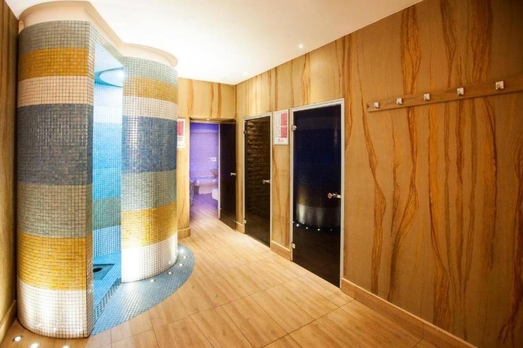 Luxury 2 Bedroom Apartment 布加勒斯特 外观 照片